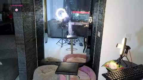 Zack online show from October 2025 01:09:01 AM