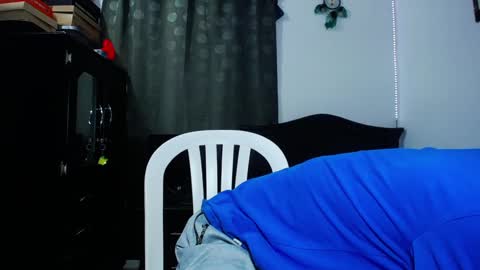 Snapshot of zackdriussyx chatting on February 2025 02:35:02 AM zackdriussyx online show from February 2025 02:35:02 AM