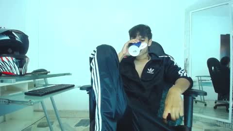 zack online show from December 2024 09:11:02 PM