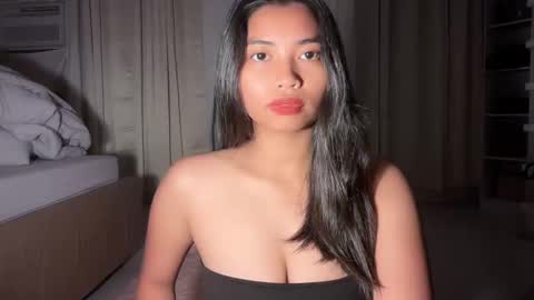 zafarina_69 online show from February 2026 01:10:01 PM