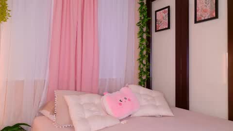   online show from December 2025 02:06:02 AM