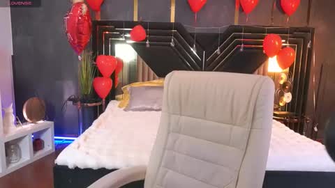 Zafiramoonn online show from February 2026 05:53:01 PM