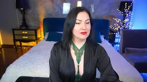 Snapshot of zafiramoonn chatting on May 2026 07:45:02 PM Zafiramoonn online show from May 2026 07:45:02 PM
