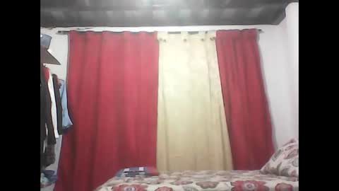 Zafiro online show from December 2025 10:48:01 PM