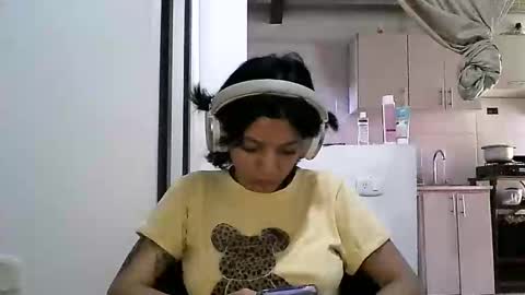 Snapshot of zafiro_rubi chatting on May 2026 02:55:01 PM Zafiro online show from May 2026 02:55:01 PM