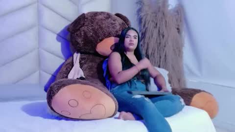 zahara_2005 online show from January 2026 12:31:02 PM