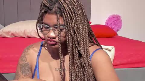 Snapshot of zahra_rose chatting on February 2025 03:15:02 PM zahra_rose online show from February 2025 03:15:02 PM
