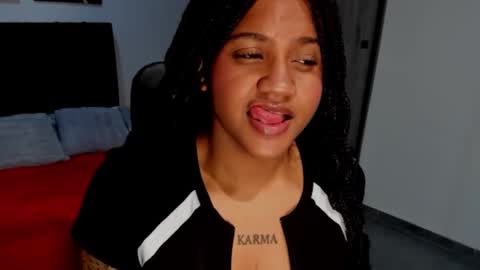 Snapshot of zahra_rose chatting on September 2025 08:25:01 PM zahra_rose online show from September 2025 08:25:01 PM