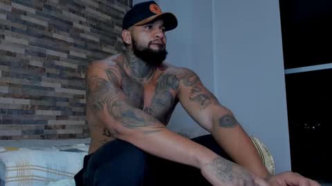 INSTAGRAM yormanfit7 online show from February 2025 01:02:01 AM