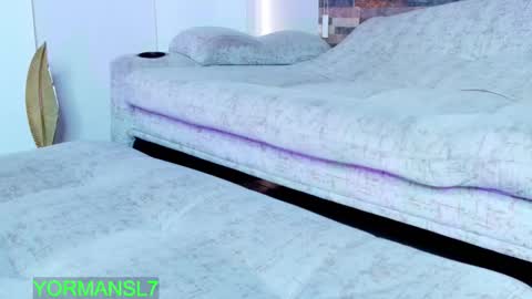 INSTAGRAM yormanfit7 online show from December 2025 12:43:02 PM