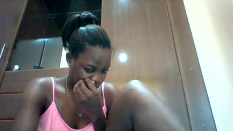 Snapshot of zainxxxx chatting on June 2026 10:46:02 AM zainxxxx online show from June 2026 10:46:02 AM