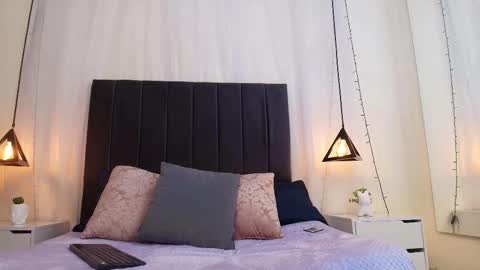 zairaaa_ online show from November 2025 04:26:02 AM