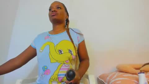 Zamara   online show from January 2025 12:02:02 PM