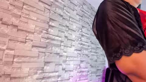 Danna online show from October 2025 12:02:01 AM