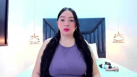 Snapshot of zamiragates1 chatting on February 2025 04:18:02 AM zamiragates1 online show from February 2025 04:18:02 AM
