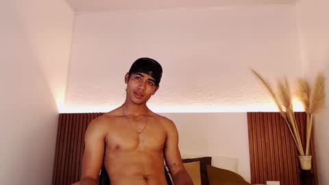 Zander online show from December 2024 04:52:02 PM