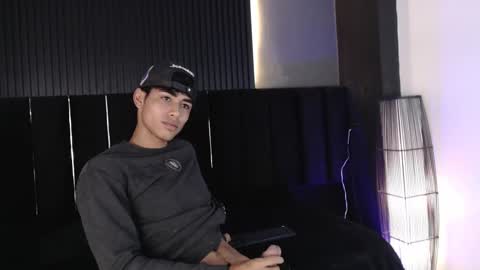 Zander online show from March 2025 12:28:02 AM