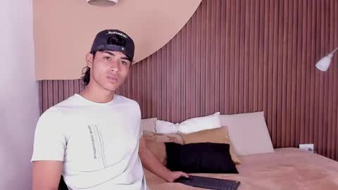 Zander online show from March 2025 02:10:02 PM