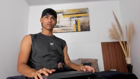 Zander online show from October 2025 01:25:01 PM