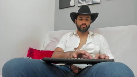 Snapshot of zane_cross chatting on September 2025 03:01:01 PM zane_cross online show from September 2025 03:01:01 PM