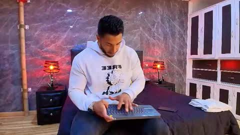 zanemaverick online show from March 2026 11:38:01 AM