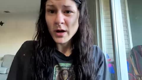 Zanilla online show from October 2025 02:03:01 PM