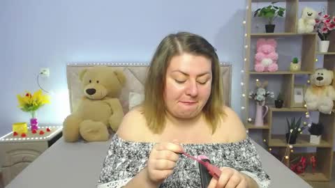 zannadreil online show from March 2025 07:14:01 PM