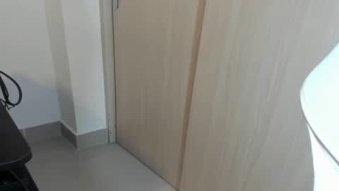 Snapshot of zanxley_ chatting on December 2024 05:37:01 AM zanxley_ online show from December 2024 05:37:01 AM