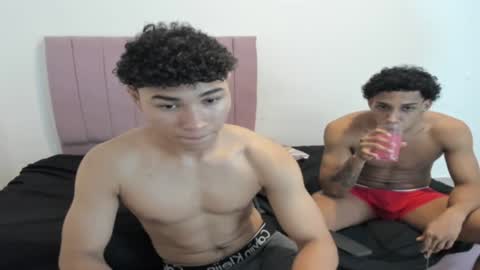 Snapshot of zanxley_ chatting on December 2024 02:45:02 AM zanxley_ online show from December 2024 02:45:02 AM