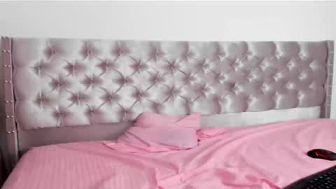 Snapshot of zanxley_ chatting on January 2025 11:39:02 PM zanxley_ online show from January 2025 11:39:02 PM