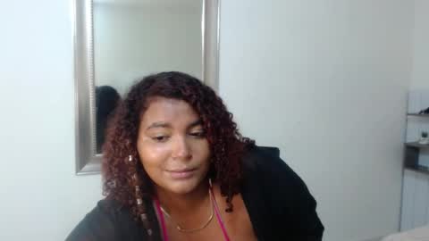 Snapshot of zaphira_vaelmont_ chatting on June 2026 01:25:02 PM zaphira_vaelmont_ online show from June 2026 01:25:02 PM
