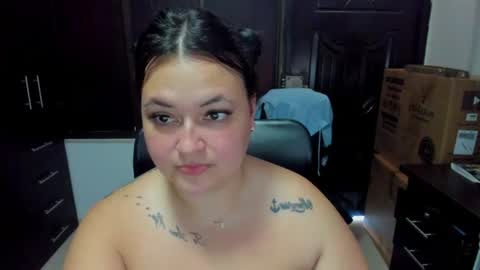 Snapshot of zara__22 chatting on August 2026 02:52:01 PM Andrea online show from August 2026 02:52:01 PM