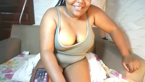 Snapshot of zara_dane chatting on September 2025 06:40:01 AM Zara Dane online show from September 2025 06:40:01 AM