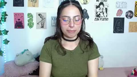 Zara Flores online show from September 2025 01:53:01 AM