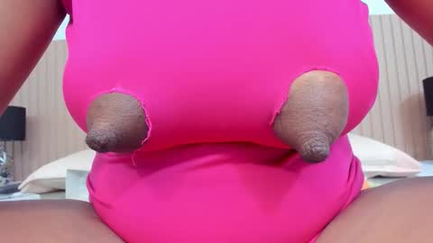 Snapshot of zara_lopez chatting on October 2025 11:42:01 AM zara lopez online show from October 2025 11:42:01 AM