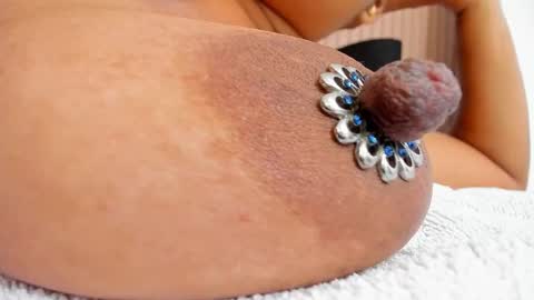 Snapshot of zara_lopez chatting on October 2025 11:49:02 AM zara lopez online show from October 2025 11:49:02 AM