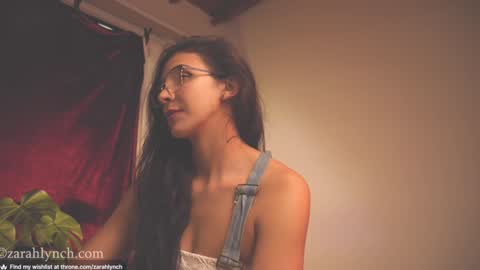 Snapshot of zarahlynch chatting on December 2024 10:42:02 PM Miss Lynch Next show 2911 online show from December 2024 10:42:02 PM