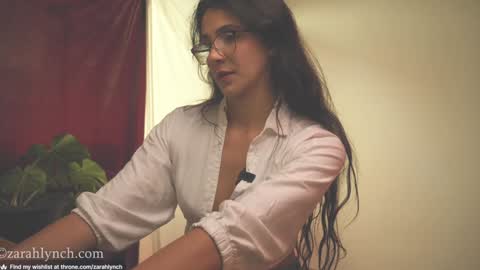 Snapshot of zarahlynch chatting on January 2025 09:25:01 PM Miss Lynch Next show 2911 online show from January 2025 09:25:01 PM