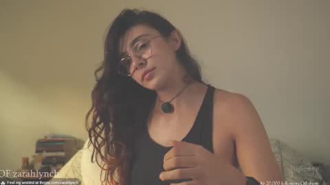 Snapshot of zarahlynch chatting on November 2025 10:01:01 PM Miss Lynch Next show 2911 online show from November 2025 10:01:01 PM