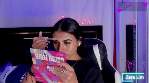 Snapshot of zaralim chatting on October 2025 09:59:01 PM Zara Lim online show from October 2025 09:59:01 PM