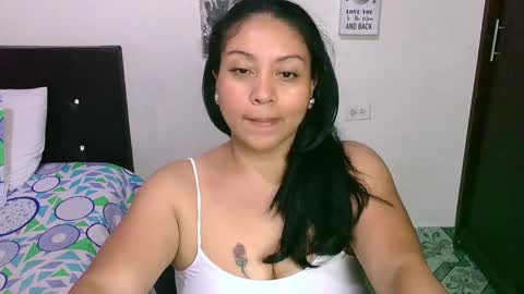 Snapshot of zaray_45bella chatting on February 2025 12:49:01 AM zaray online show from February 2025 12:49:01 AM