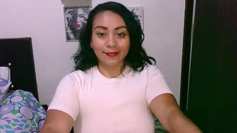 Snapshot of zaray_45bella chatting on October 2025 09:50:02 PM zaray online show from October 2025 09:50:02 PM