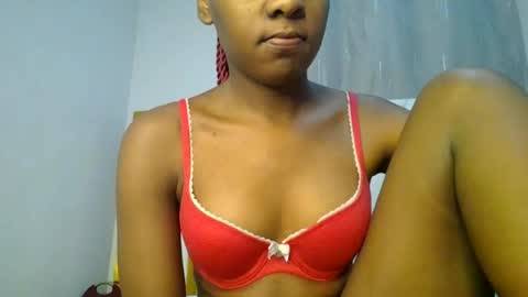 Snapshot of zariah011 chatting on June 2026 09:29:01 PM zariah online show from June 2026 09:29:01 PM