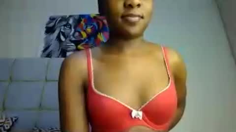 Snapshot of zariah011 chatting on July 2026 01:10:02 AM zariah online show from July 2026 01:10:02 AM