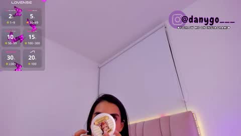 Zariana online show from September 2025 10:59:02 PM