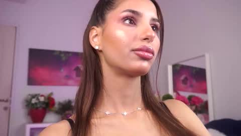 zariavera online show from October 2025 06:47:02 PM