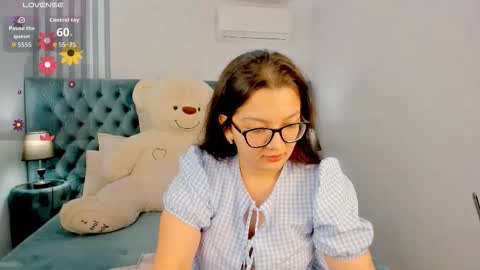 Snapshot of zarifabevi chatting on October 2025 02:07:01 PM Zarifa online show from October 2025 02:07:01 PM