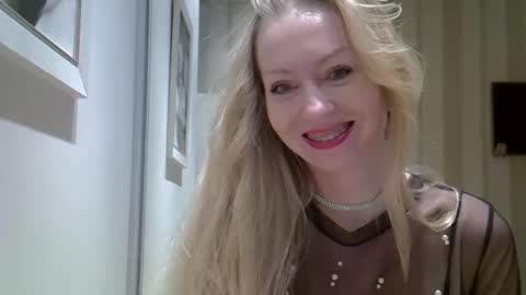 Zarina Swift online show from February 2025 04:41:02 AM