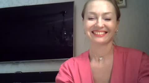 Snapshot of zarinaswift chatting on July 2026 10:11:01 AM Zarina Swift online show from July 2026 10:11:01 AM