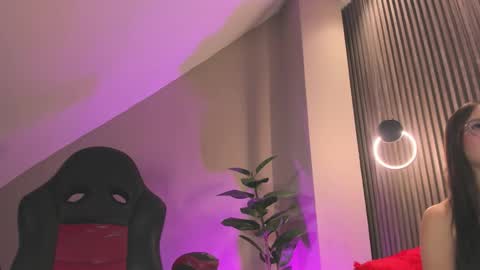 Zary online show from November 2025 01:11:02 PM